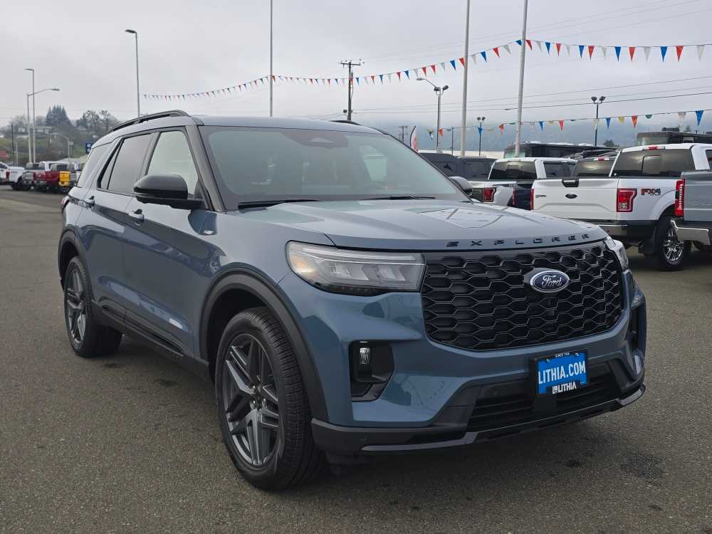 Thumbnail: 2026 Ford Explorer - 8
