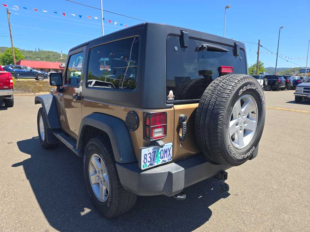 Thumbnail: 2015 Jeep Wrangler - 2