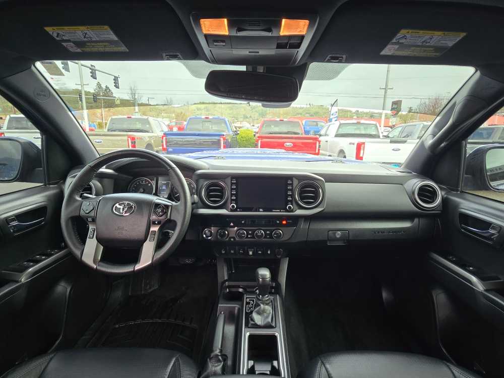 Thumbnail: 2023 Toyota Tacoma - 15