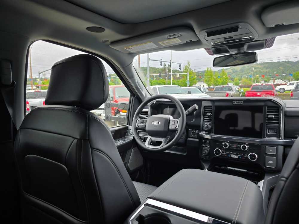 Thumbnail: 2025 Ford F-350 - 10