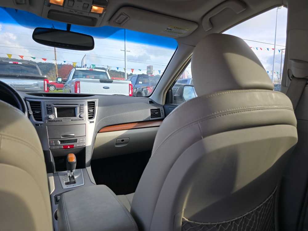 Thumbnail: 2014 Subaru Outback - 14