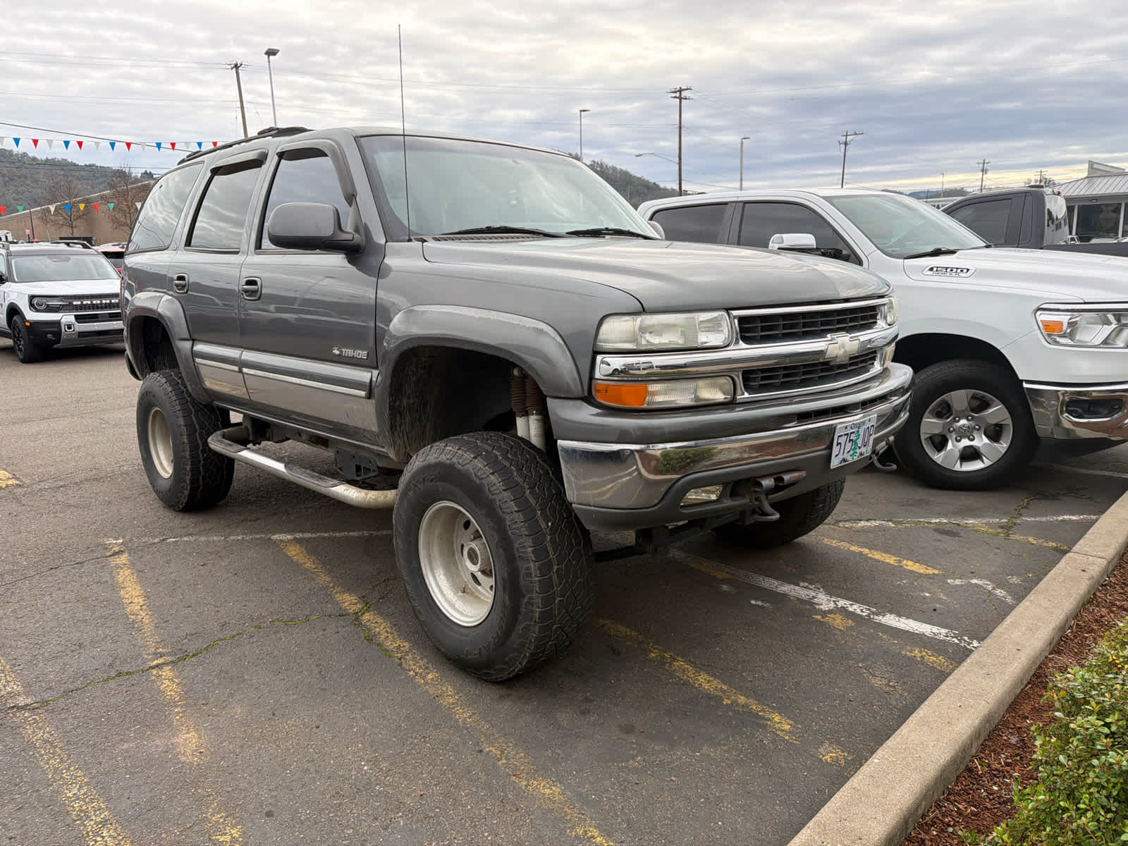 Thumbnail: 2000 Chevrolet Tahoe - 2
