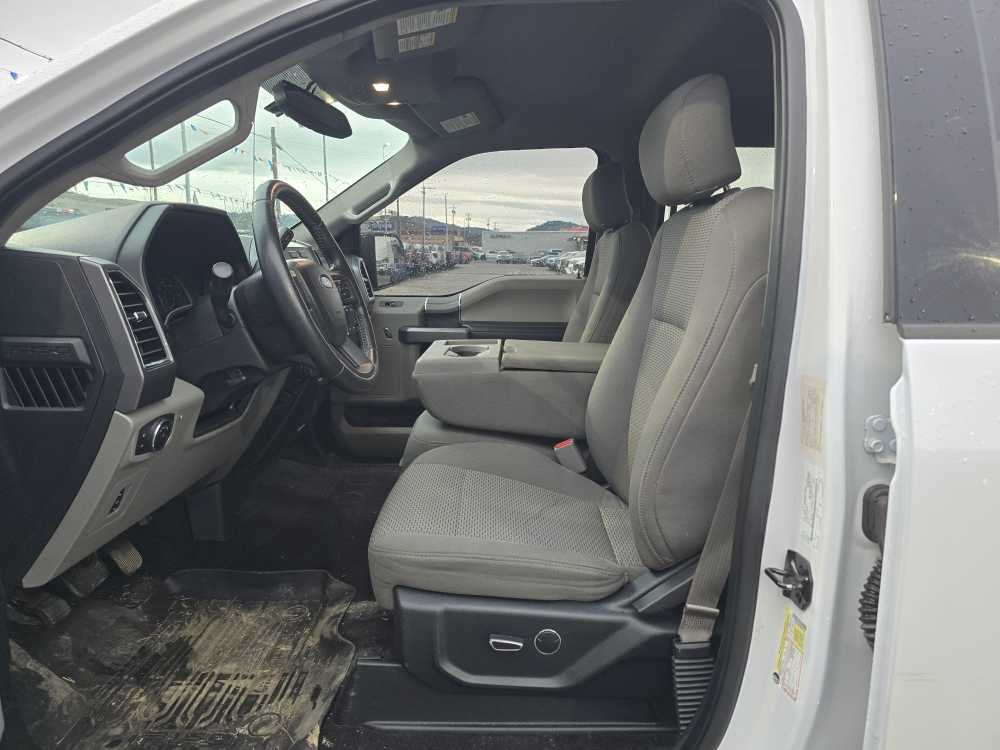 Thumbnail: 2017 Ford F-150 - 9