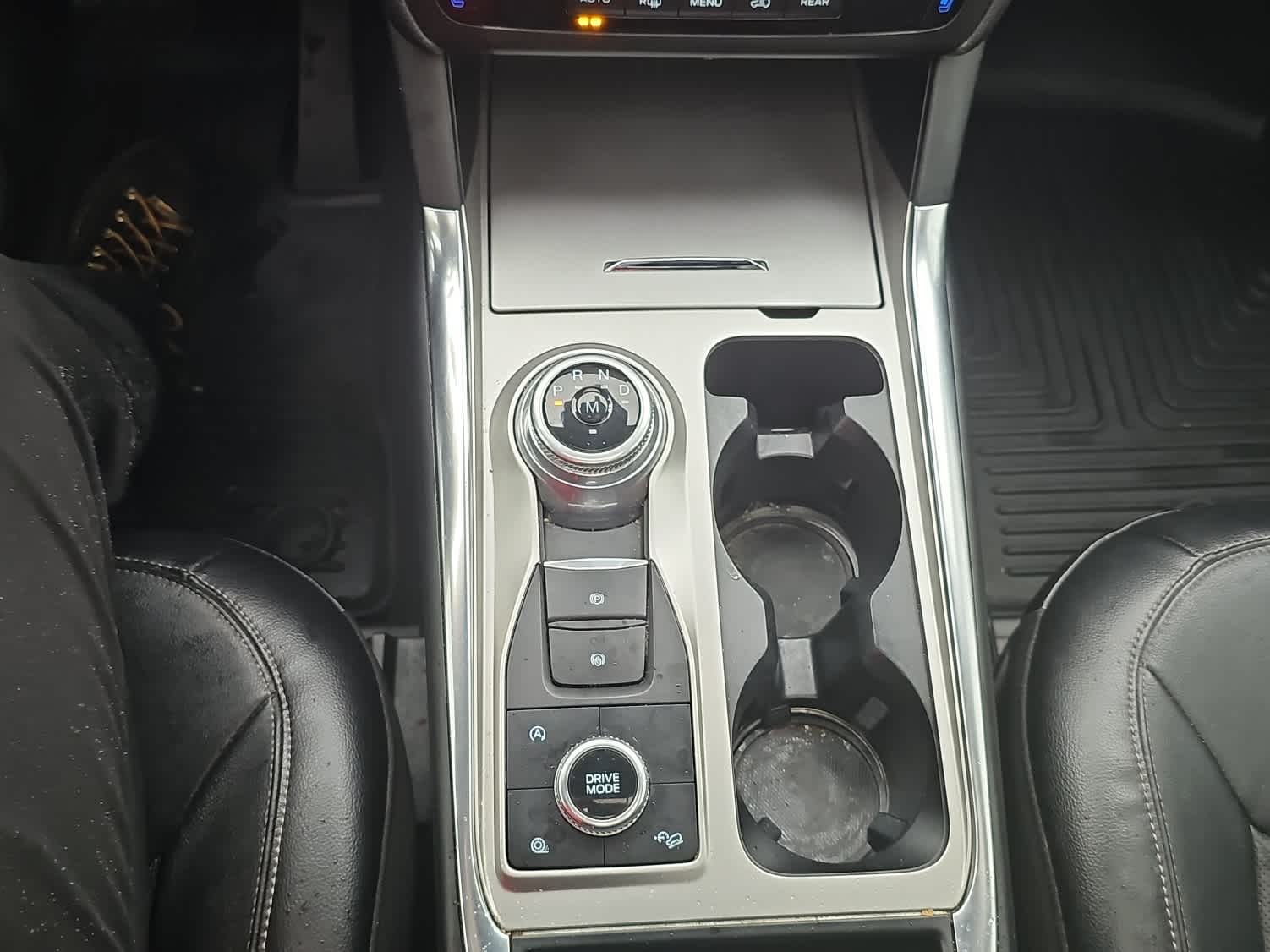 Thumbnail: 2020 Ford Explorer - 15