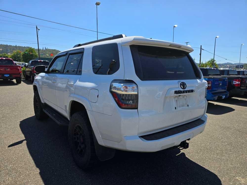 Thumbnail: 2020 Toyota 4Runner - 2