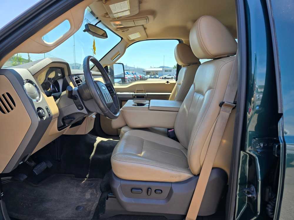 2011 Ford F-250  9