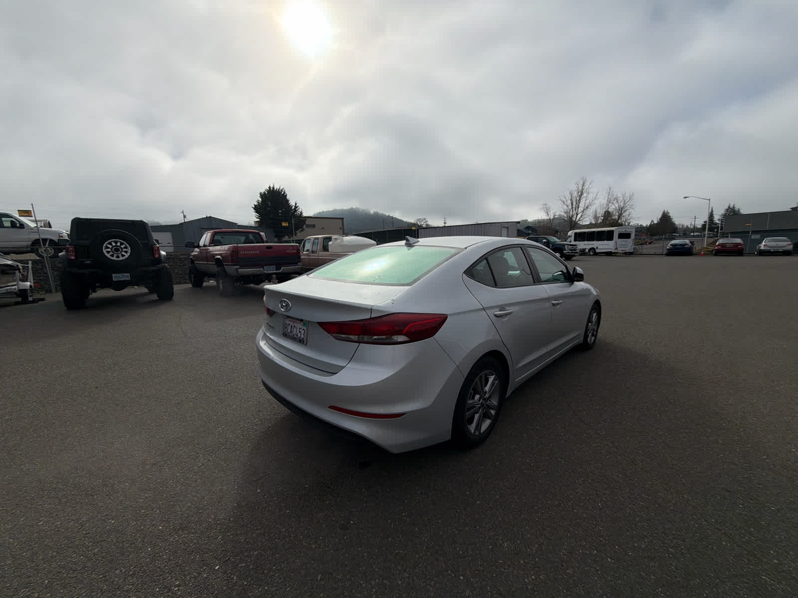 Thumbnail: 2018 Hyundai Elantra - 8