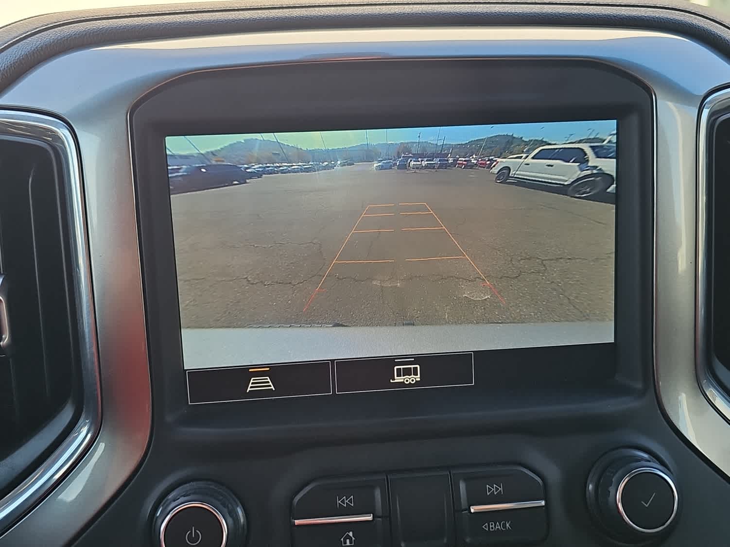 Thumbnail: 2021 Chevrolet Silverado 1500 - 22