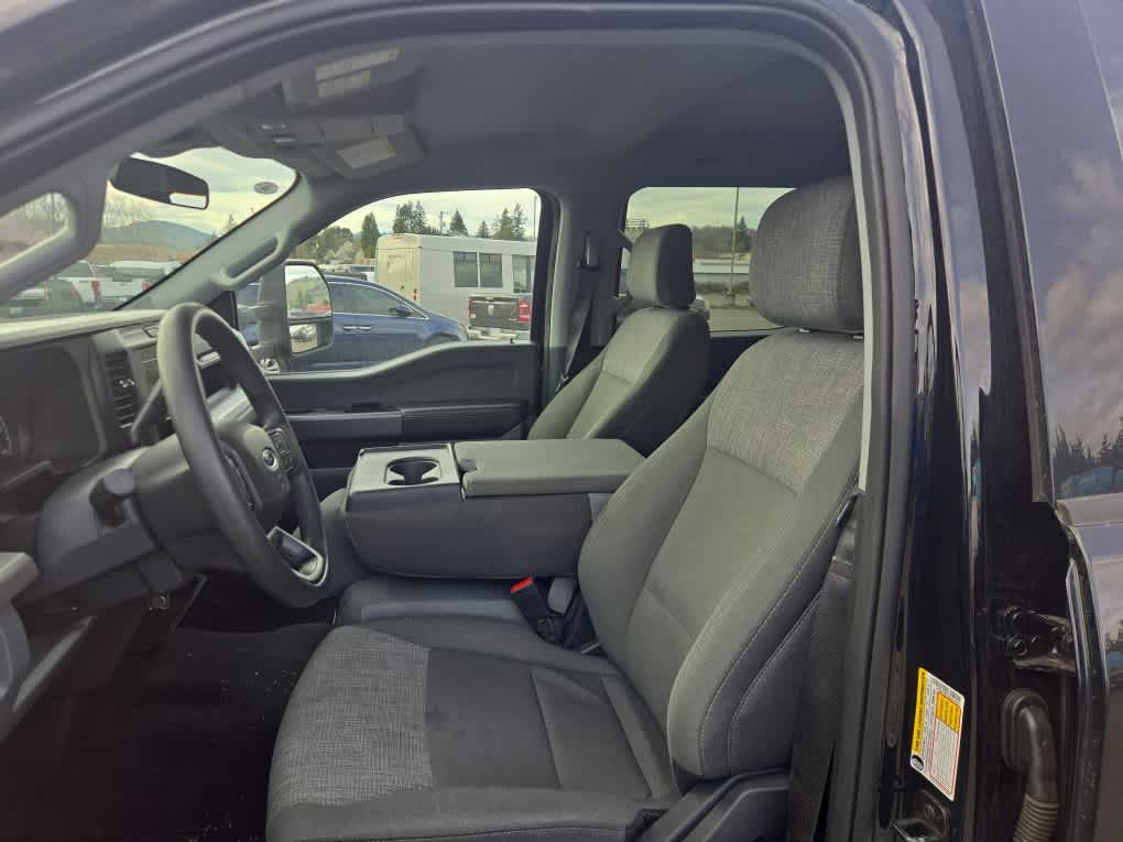 Thumbnail: 2025 Ford F-350 - 9