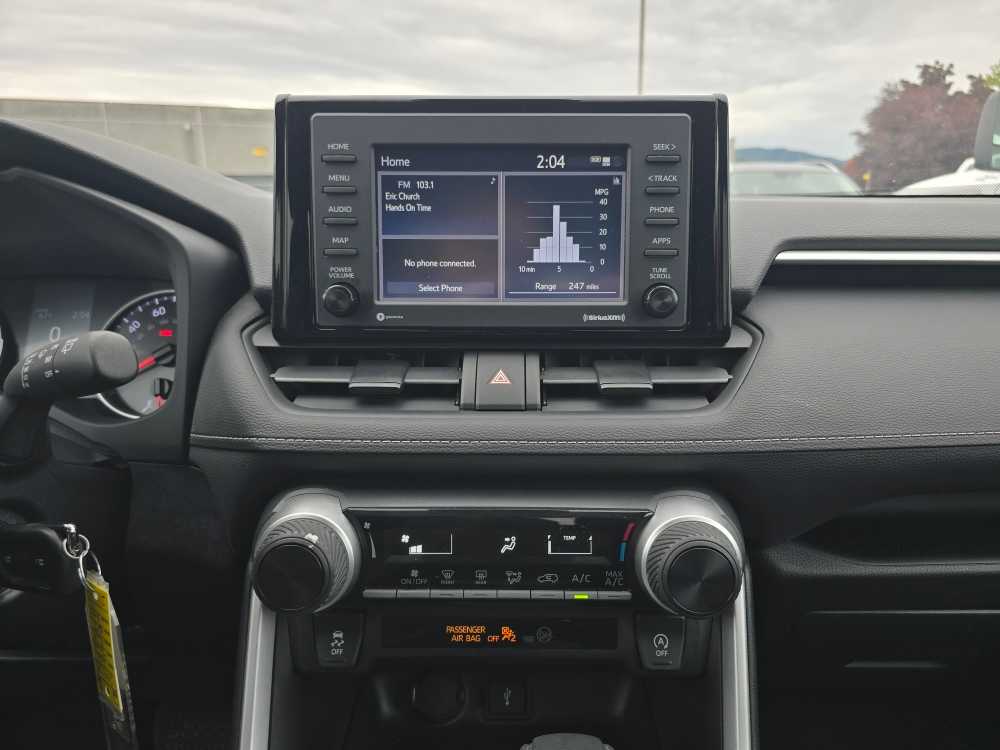 Thumbnail: 2021 Toyota RAV4 - 12