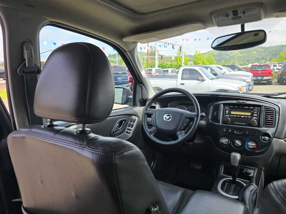 Thumbnail: 2005 Mazda Tribute - 11