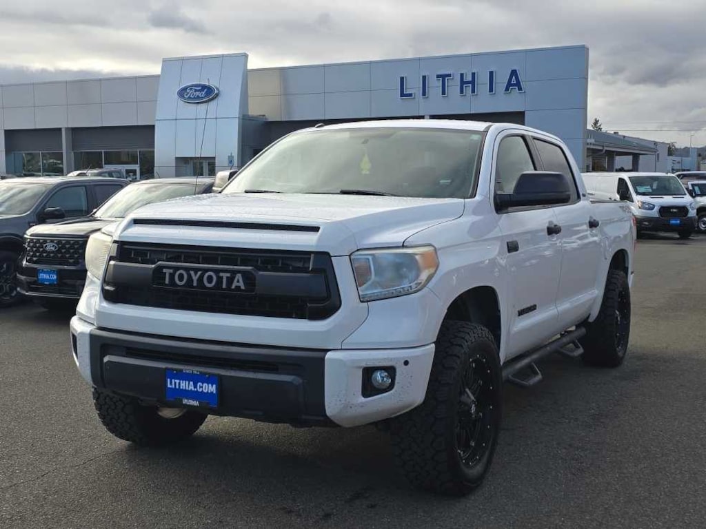 Used 2016 Toyota Tundra SR5 5.7L V8 w/FFV Truck CrewMax