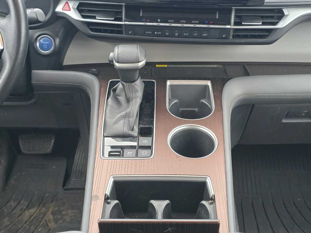 Thumbnail: 2021 Toyota Sienna - 13