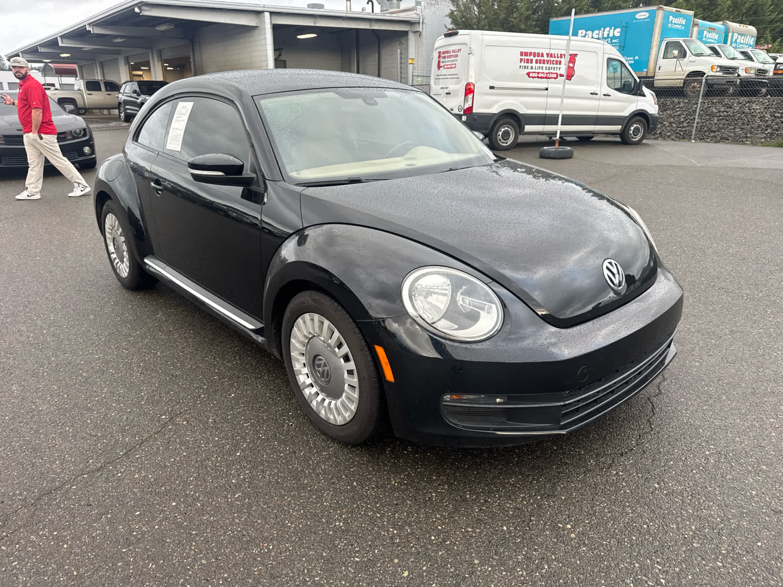 Thumbnail: 2016 Volkswagen Beetle - 4