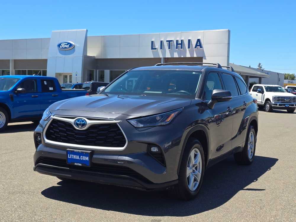 Thumbnail: 2022 Toyota Highlander - 1