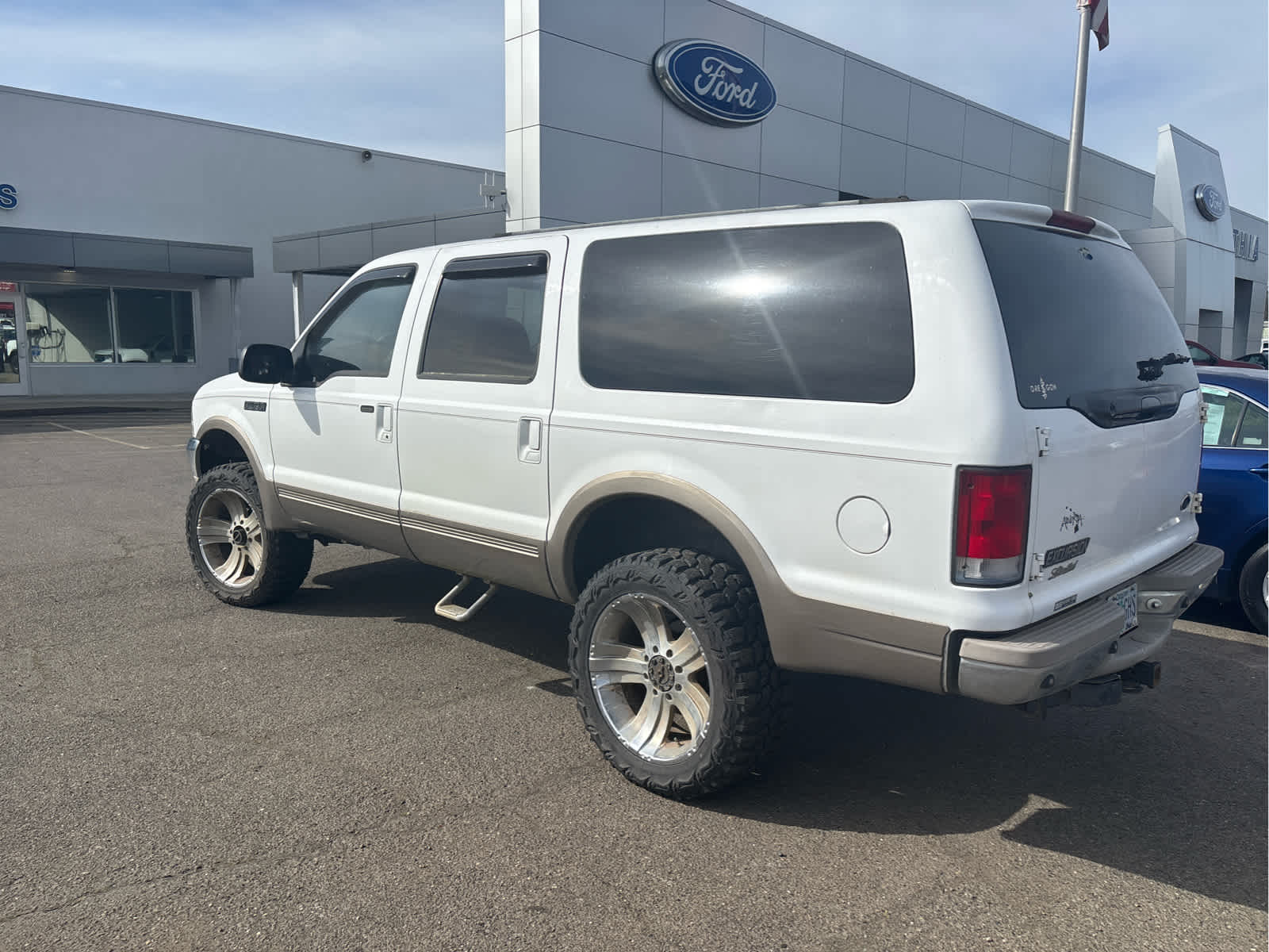 Thumbnail: 2000 Ford Excursion - 3