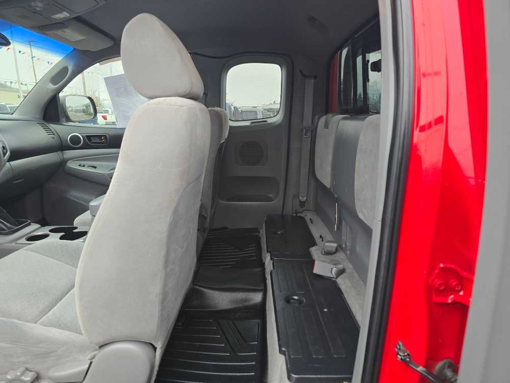 Thumbnail: 2007 Toyota Tacoma - 16