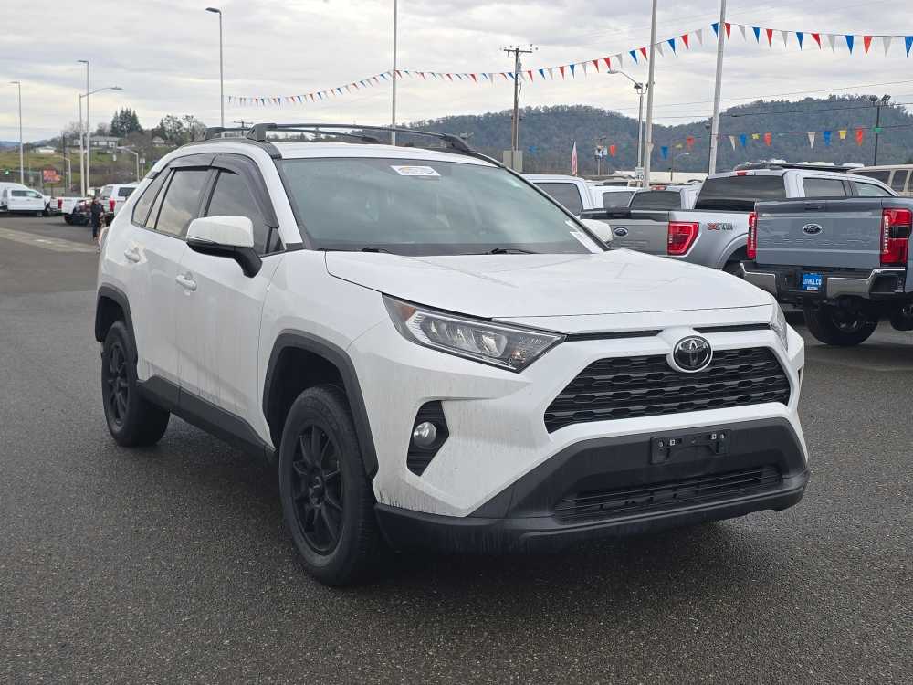 Thumbnail: 2021 Toyota RAV4 - 7