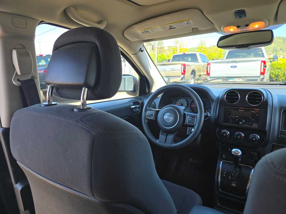 Thumbnail: 2011 Jeep Compass - 11