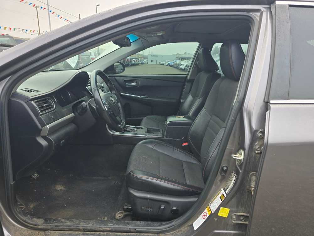 Thumbnail: 2017 Toyota Camry - 9