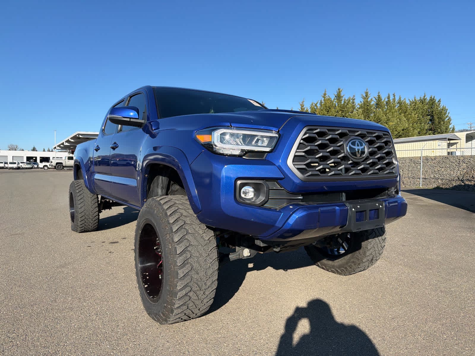 Thumbnail: 2023 Toyota Tacoma - 4