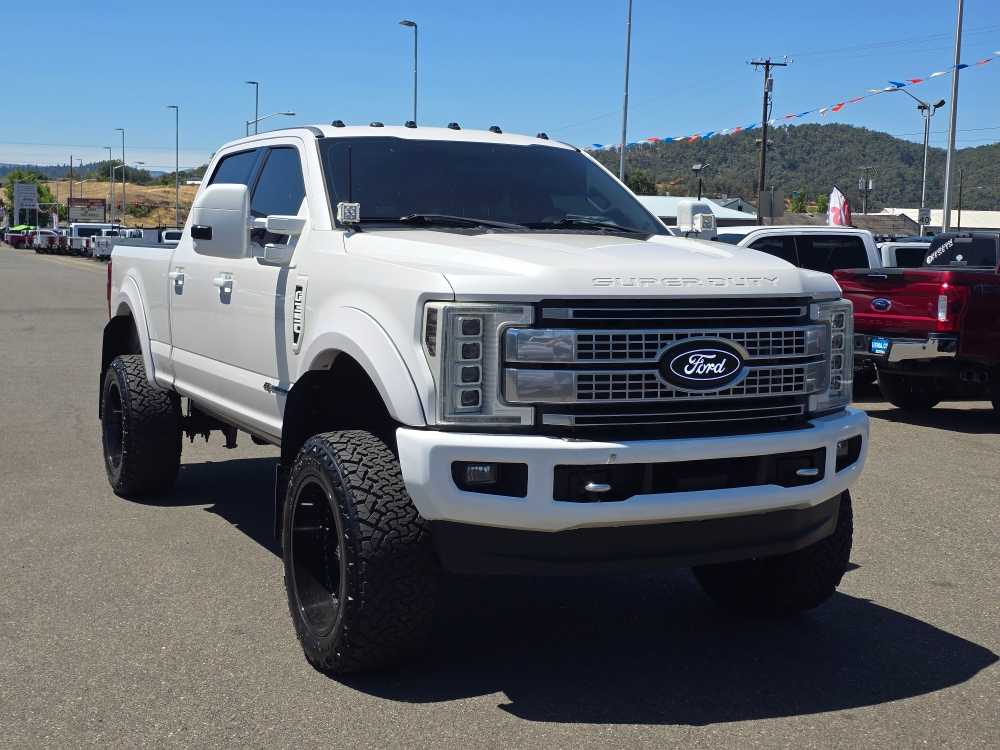 Thumbnail: 2017 Ford F-350 - 11