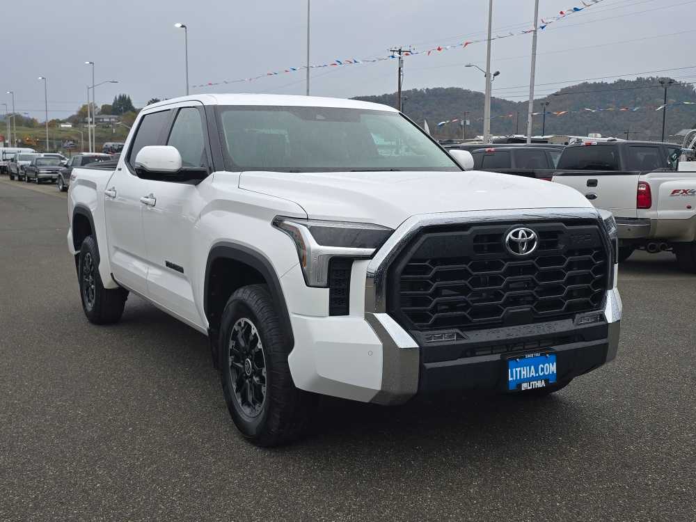 Thumbnail: 2022 Toyota Tundra - 7