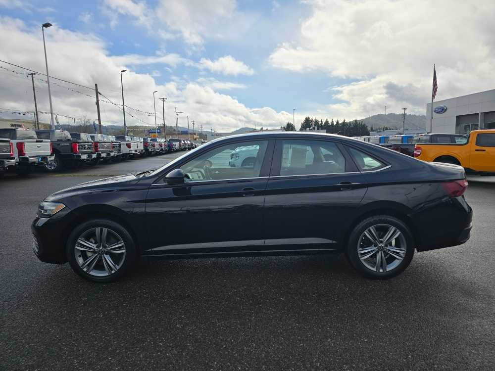 Thumbnail: 2024 Volkswagen Jetta - 2