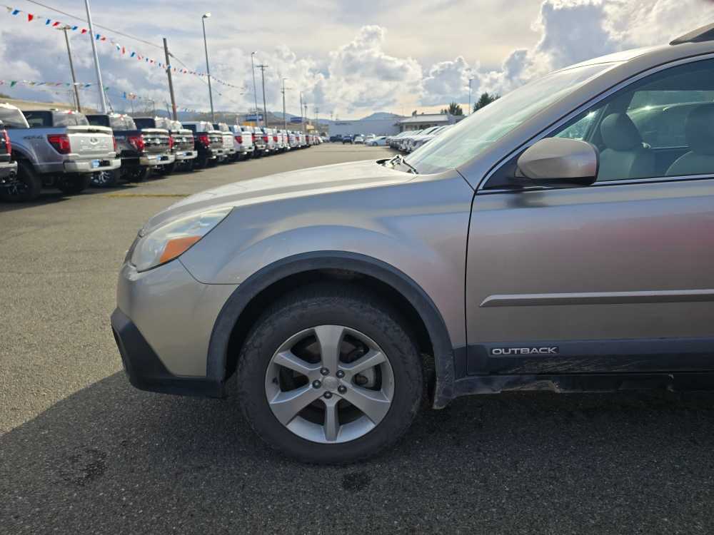 Thumbnail: 2014 Subaru Outback - 18
