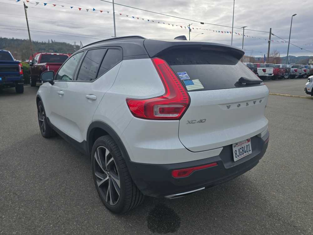 Thumbnail: 2019 Volvo XC40 - 3