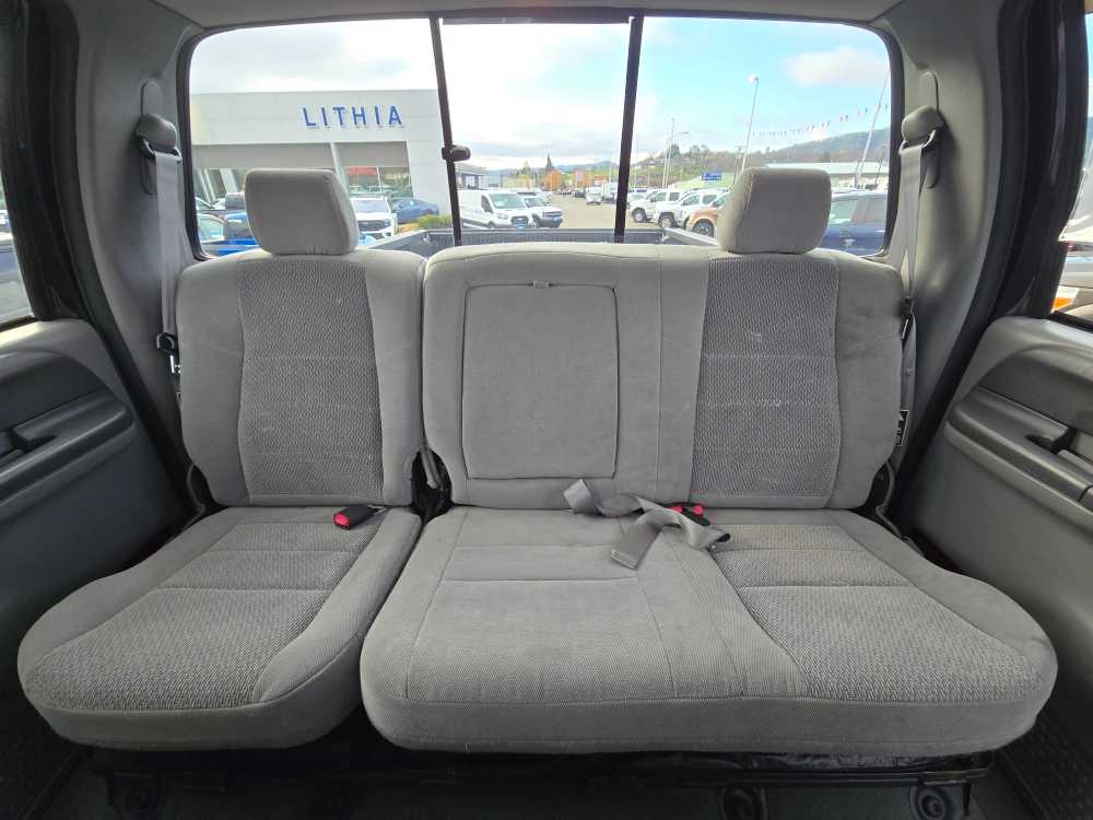 Thumbnail: 2004 Ford F-350 - 18