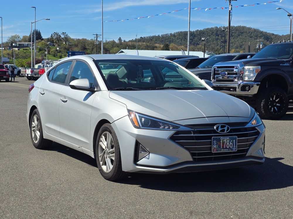 Thumbnail: 2019 Hyundai Elantra - 4