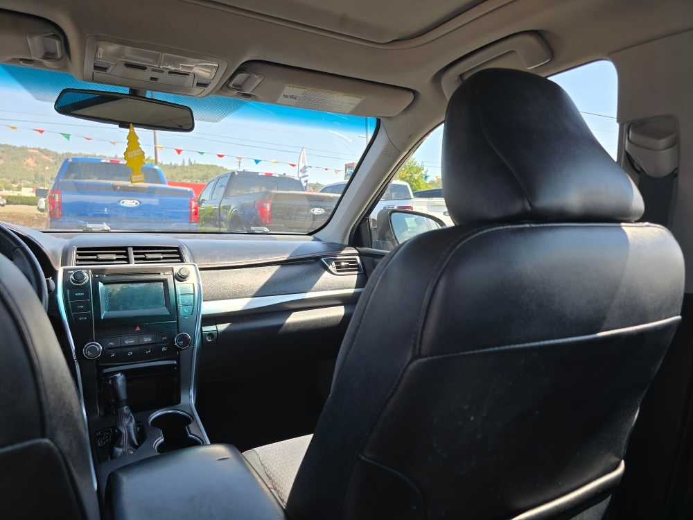Thumbnail: 2015 Toyota Camry - 14