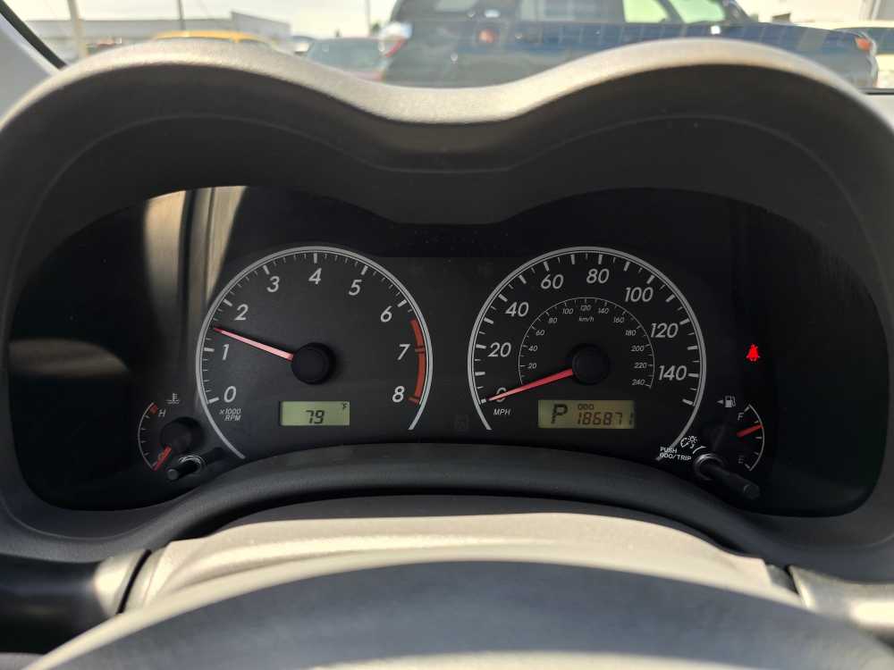 Thumbnail: 2010 Toyota Corolla - 20