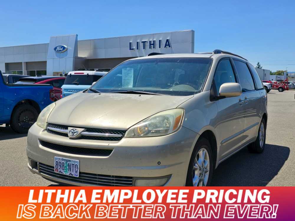 Thumbnail: 2005 Toyota Sienna - 1