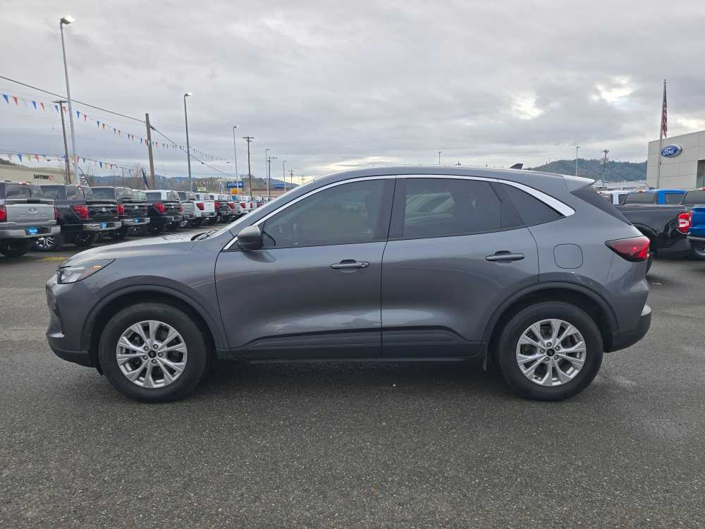 Thumbnail: 2023 Ford Escape - 2