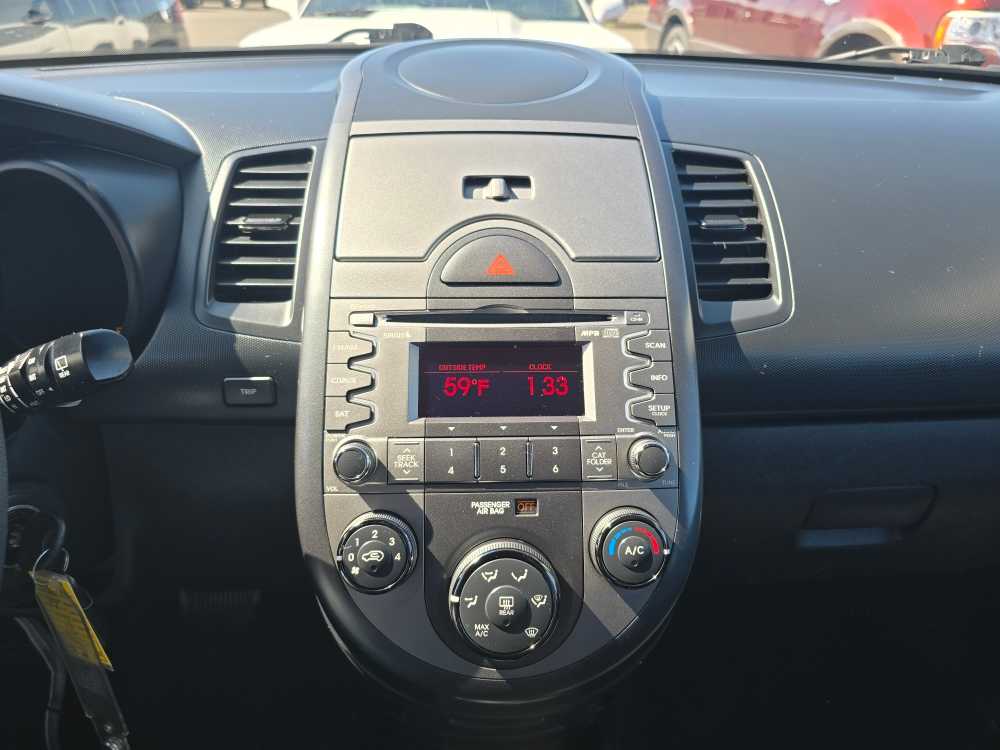 Thumbnail: 2010 Kia Soul - 13