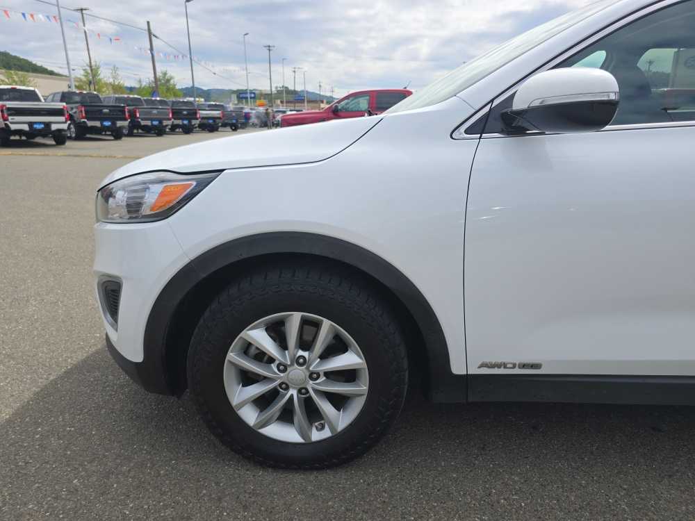 Thumbnail: 2018 Kia Sorento - 19