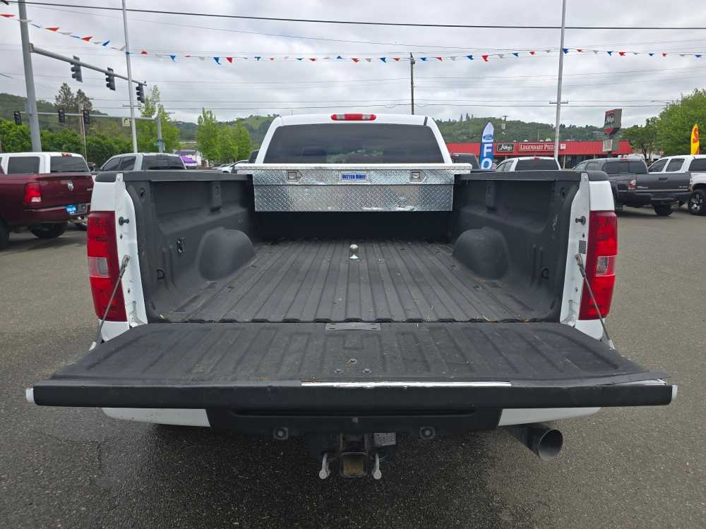 Thumbnail: 2011 GMC Sierra 3500 - 19