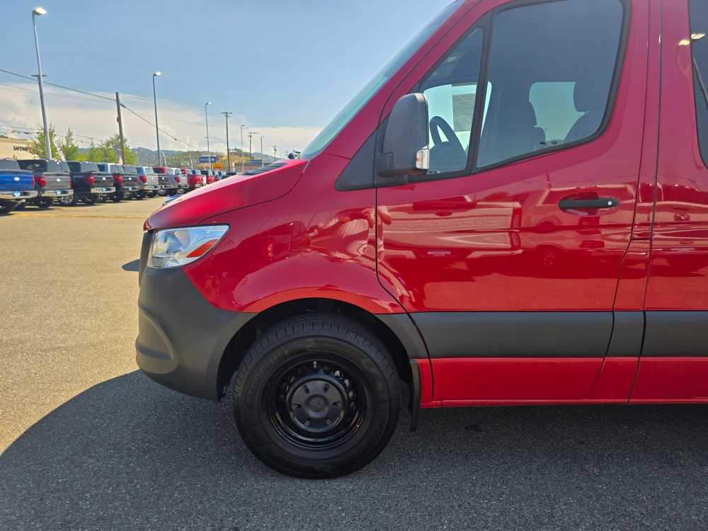 Thumbnail: 2021 Mercedes-Benz Sprinter - 19