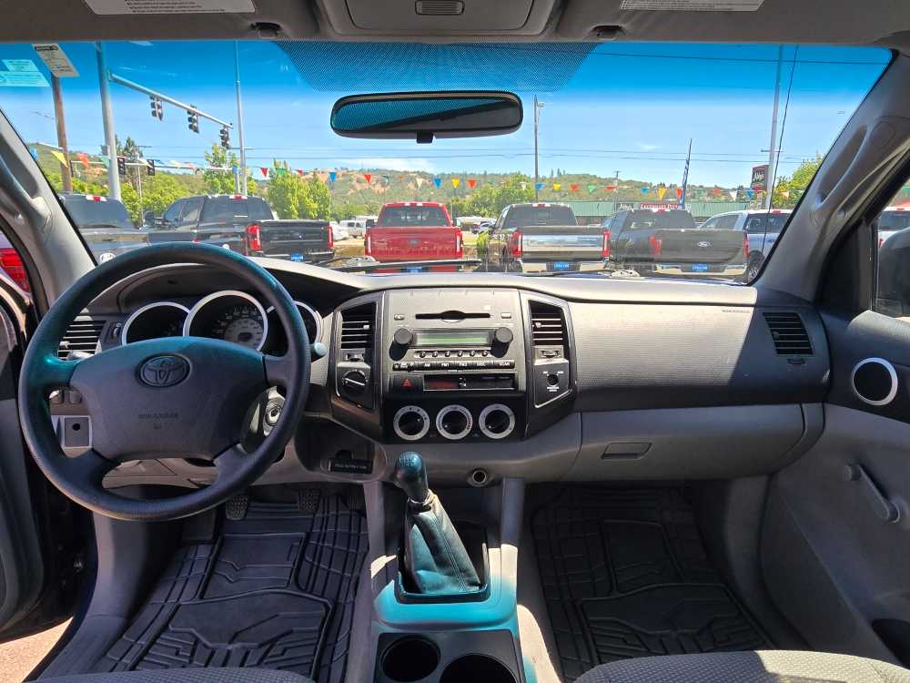 Thumbnail: 2007 Toyota Tacoma - 15