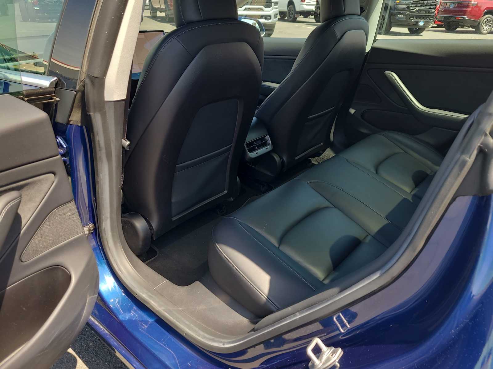 Thumbnail: 2019 Tesla Model 3 - 20