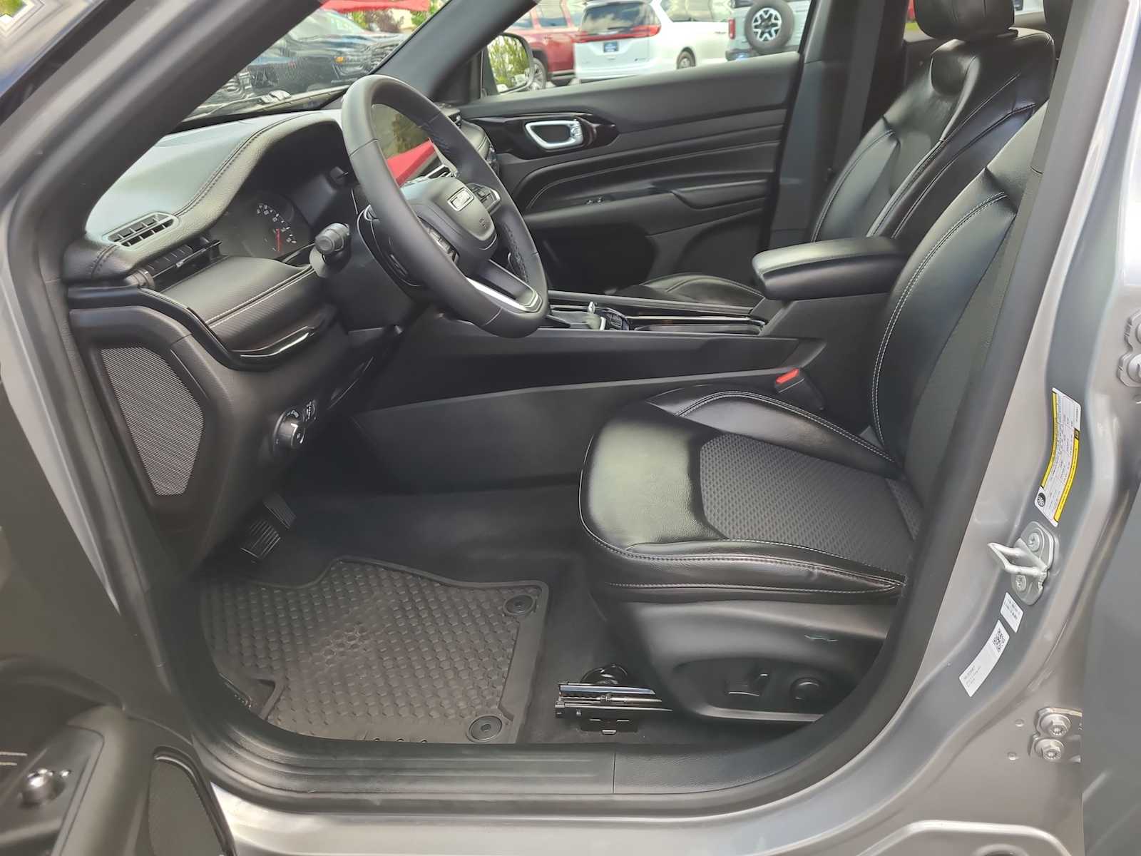 Thumbnail: 2023 Jeep Compass - 19