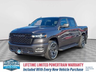 2026 Ram 1500 EXPRESS CREW CAB 4X4 5'7 BOX Pickup