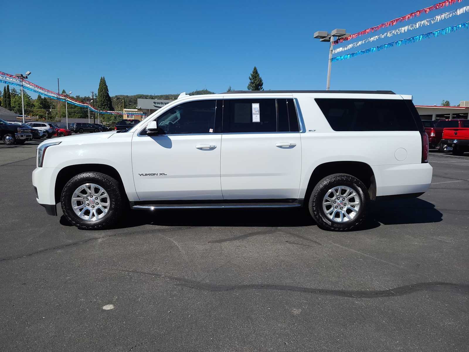 2018 GMC Yukon XL SLT 11