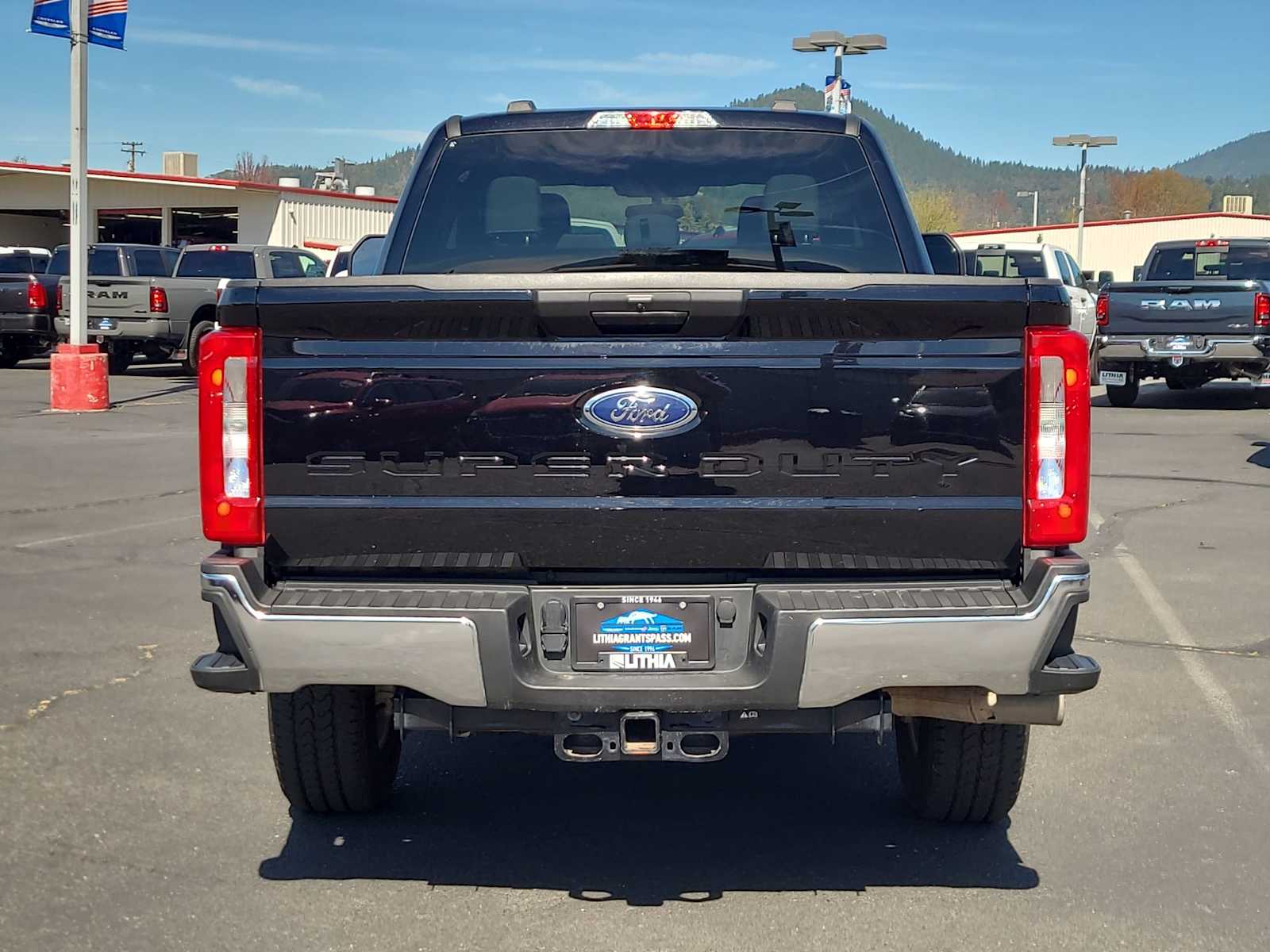 Thumbnail: 2025 Ford Econoline - 13