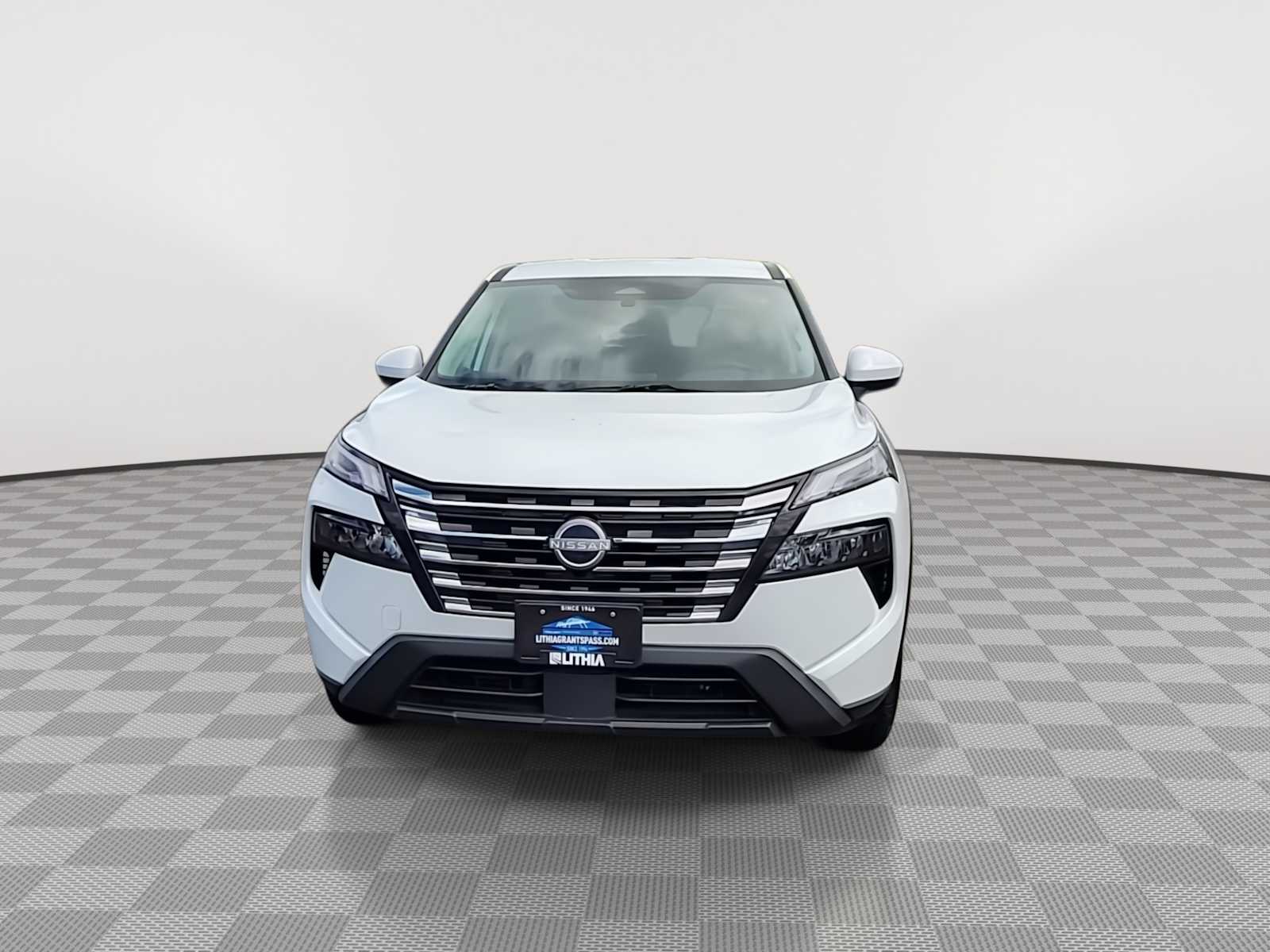 Thumbnail: 2025 Nissan Rogue - 2