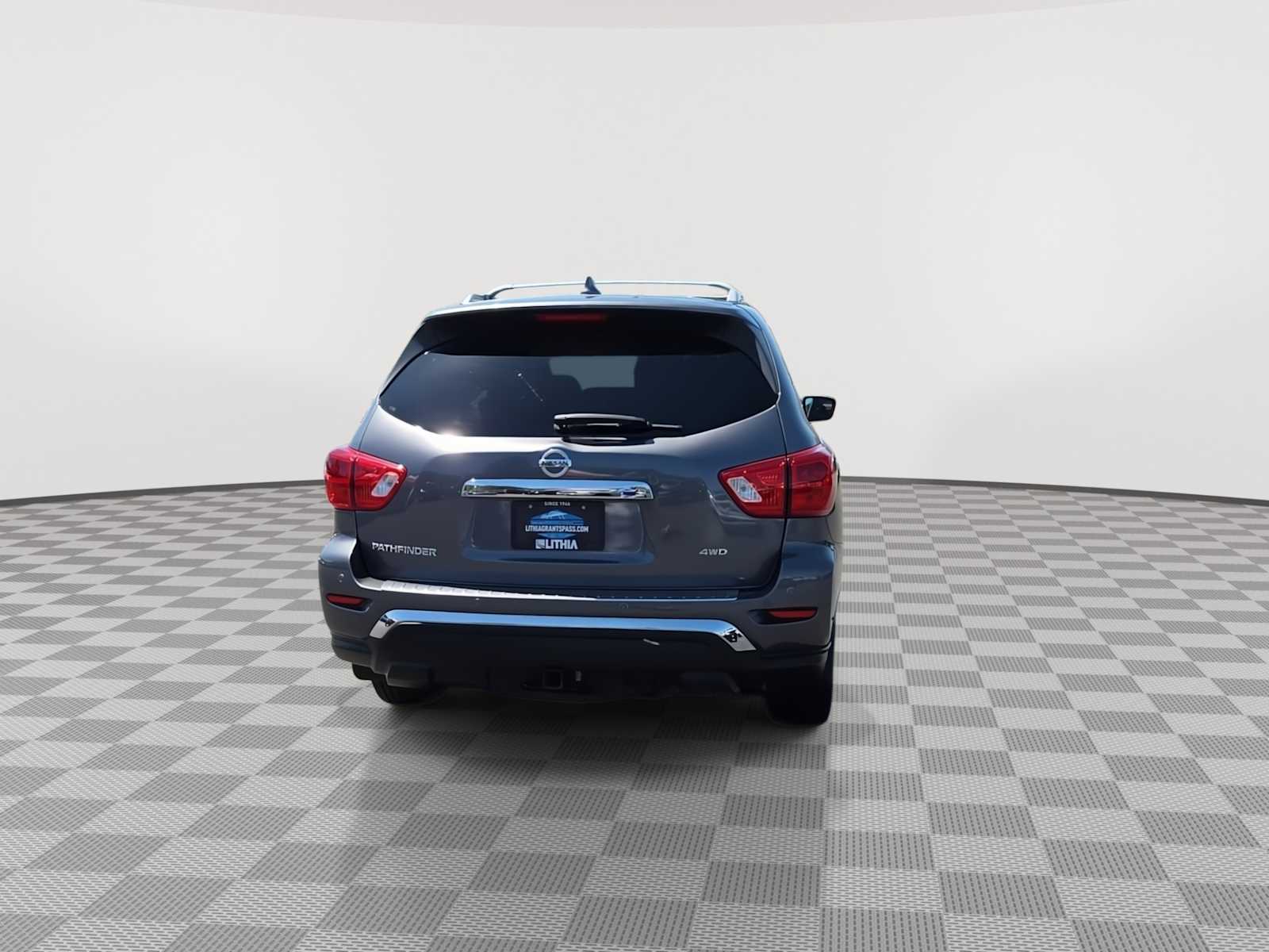 Thumbnail: 2020 Nissan Pathfinder - 7
