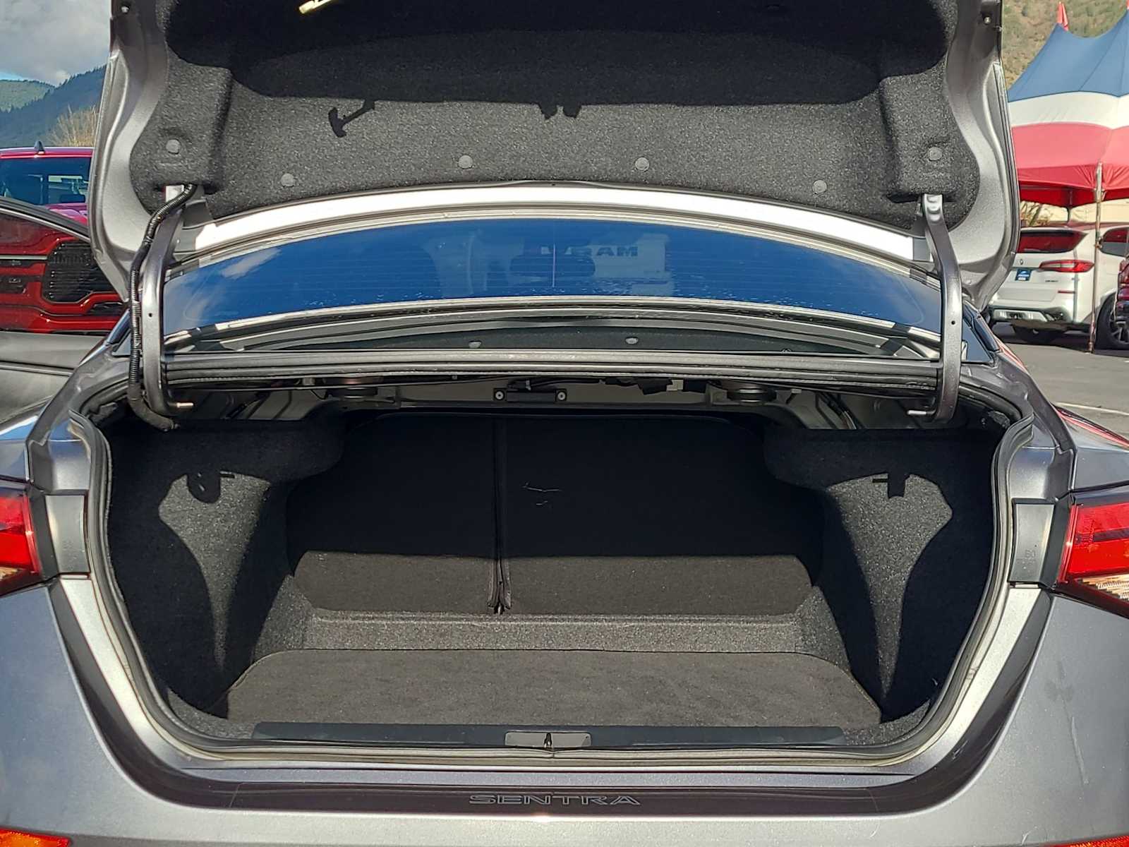 Thumbnail: 2022 Nissan Sentra - 27