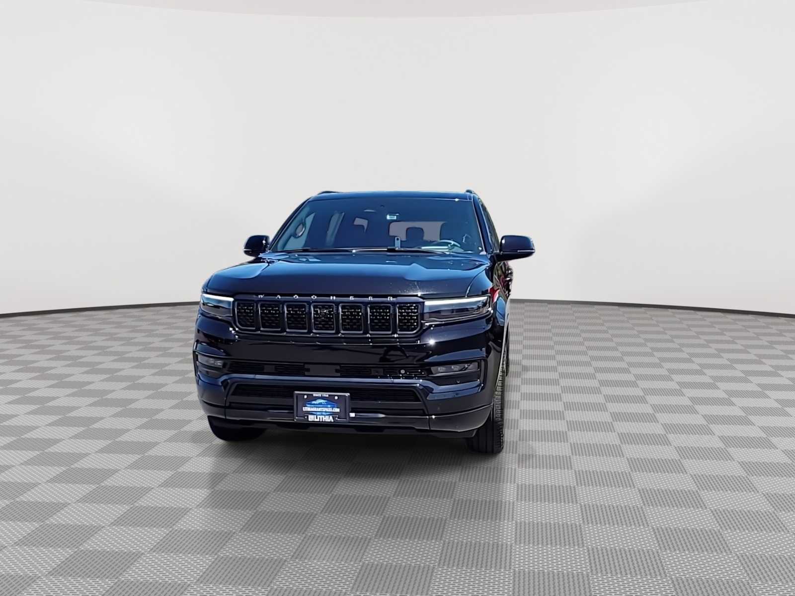 Thumbnail: 2024 Jeep Grand Wagoneer - 3